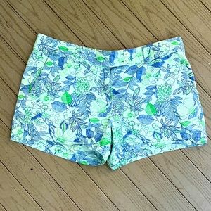 Vineyard Vines size 8 women’s shorts